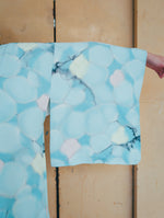 Load image into Gallery viewer, Blue Floral Abstract Mid-length Kimono
