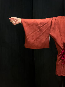 Red Textured Wave Short Kimono