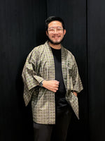 Load image into Gallery viewer, Green Hexagon Short Kimono

